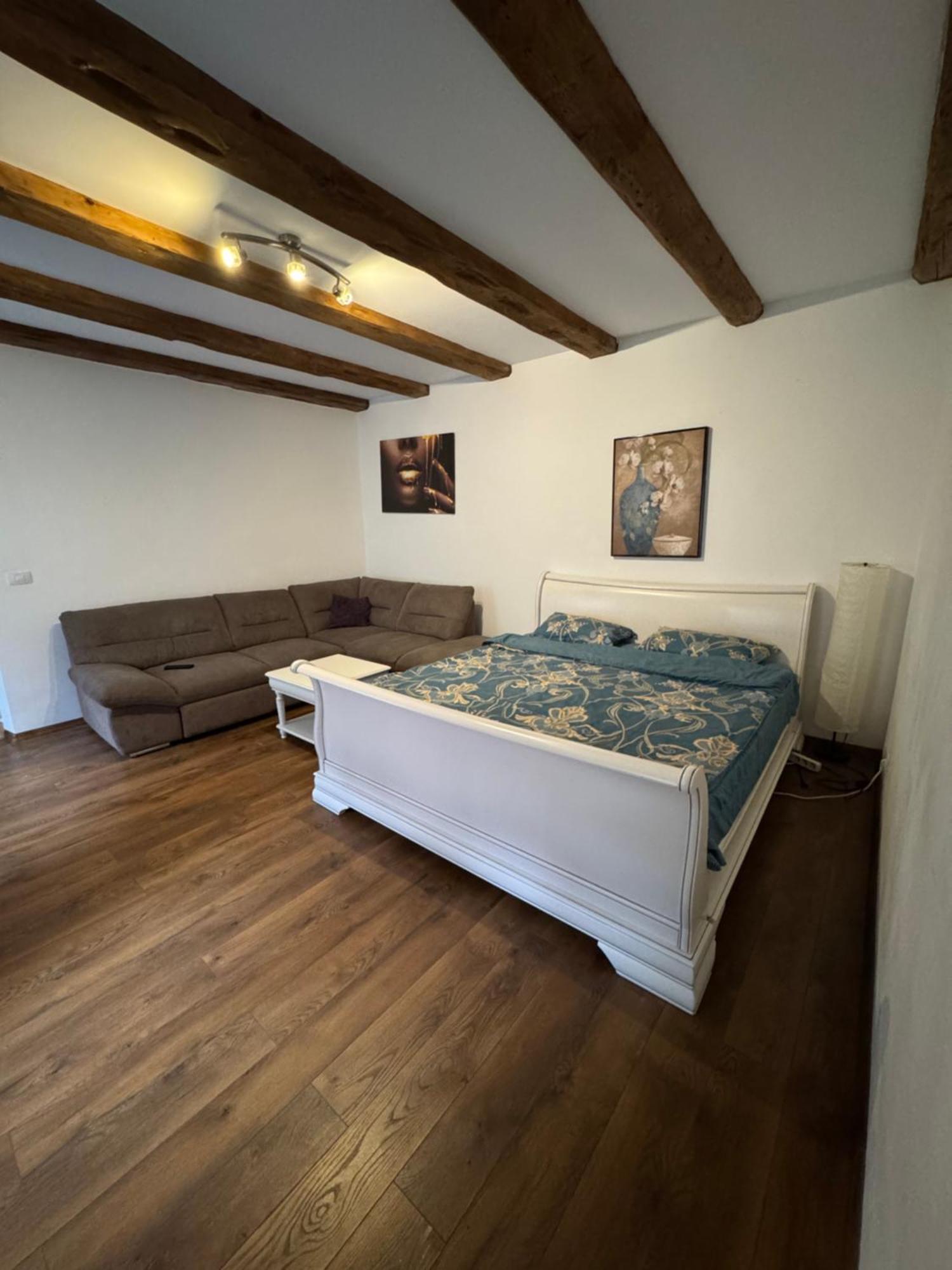 Apartamento Sunrise Castelului Braşov Exterior foto